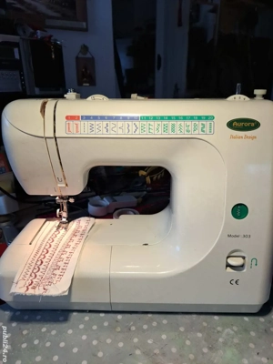 Vînd mașina de cusut 