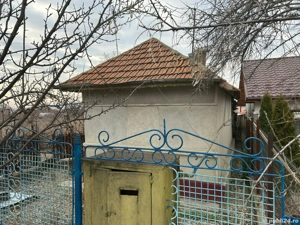 Casa de vanzare Gaze,camere 5+ zona Valea Nucului Plescoi