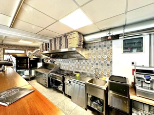 Spațiu comercial de închiriat   complet utilat (bucătărie + pizzerie) - imagine 7