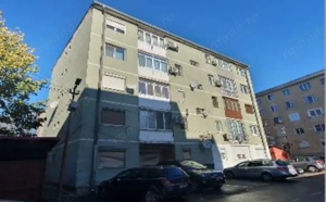 Apartament 3 camere, Loc. Lipova, jud. Arad,