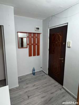 Vând sau inchiriez apartament în zona 300 lângă facultatea Aurel Vlaicu