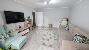 Apartament cu 3 camere, decomandat, 2 bai, 2 balcoane, Dambovita - imagine 2