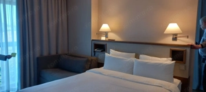 Hotel  4 stele   78 camere Piata Unirii