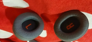 Vând căști JBL aproape noi folosite foarte ..puțin.Pentru informații sunați la nr   - imagine 2