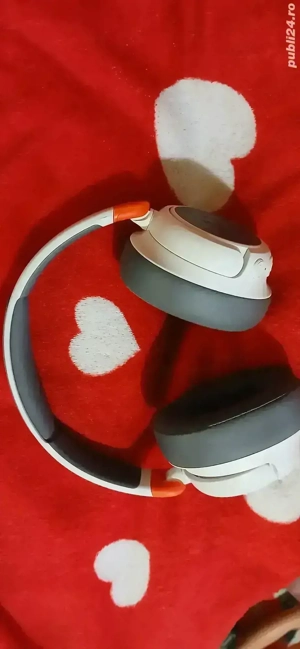 Vând căști JBL aproape noi folosite foarte ..puțin.Pentru informații sunați la nr  