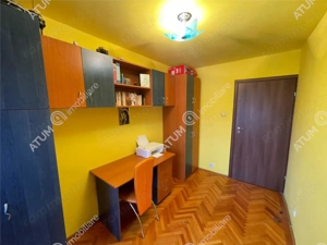 Apartament 3 camere decomandate si balcon zona Vasile Aaron Sibiu - imagine 13