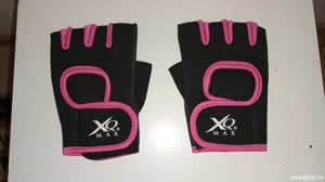 Mănuși Sport pentru femei.