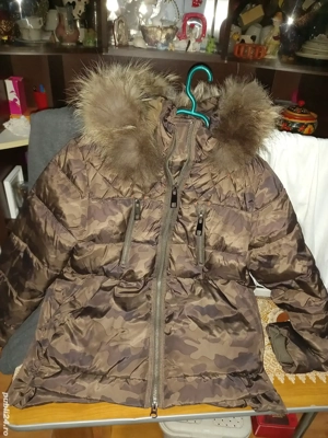Vând  giacca pentru fete