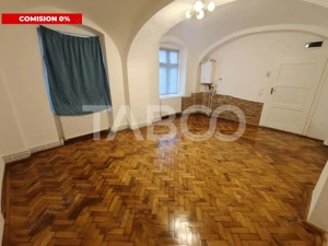 Garsoniera spatioasa de inchiriat in Centrul Istoric - Comision 0