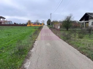 Teren Comana- strada Funieru. - imagine 2