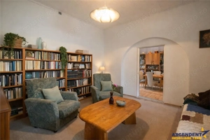 FILM! Casa primitoare in centrul orasului Targu Secuiesc - imagine 6