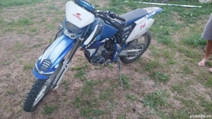 Yamaha VR450 Enduro  - imagine 4