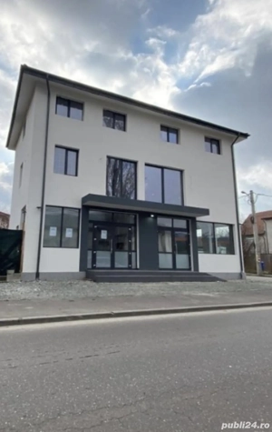 Închiriez spațiu comercial zona Colentina 