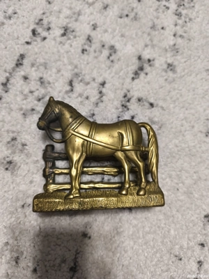 Suport metalic pentru scrisori 