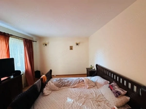 Duplex confortabil la Pădure-Rosu, 273 mp construiti, 199 mp teren, P+1+M, 5 cam - imagine 13