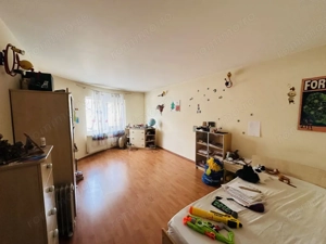 Duplex confortabil la Pădure-Rosu, 273 mp construiti, 199 mp teren, P+1+M, 5 cam - imagine 8