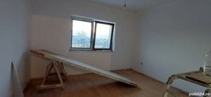 Parter vila de 100 mp de inchiriat,Ghiroda-Aeroport,pretabil pt coletarie - imagine 3