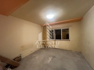 Garsonieră la parter în zona Lipovei