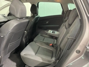 Renault Scenic - imagine 11
