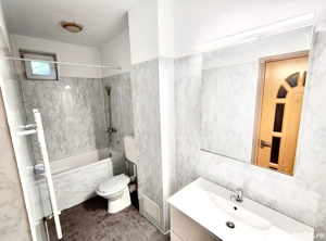 Proprietar, vila P+1+M, curte proprie, metrou Apărătorii Patriei, 265.000 euro