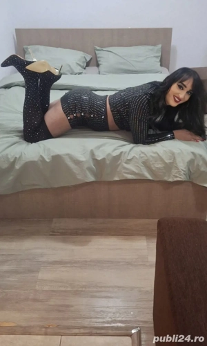 Bună Sunt Cristina reală siliconată botoxată ofer discreție și intimitate maximă - imagine 3