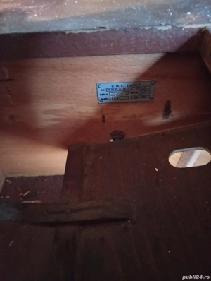 Vând aragaz și mașina de cusut ILEANA 