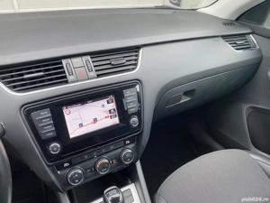  Skoda Octavia SW 2.0 Diesel 150 CP An 2014 - imagine 14