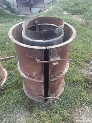 Vând matriță pod 1M inaltime,0,50M interior si 0,70 Exterior+20 inele - imagine 2