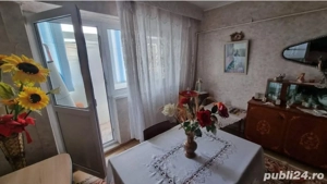 3 camere decomandate zona Bariera, sup 68 mp - imagine 9