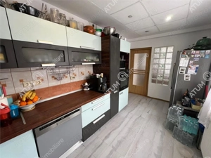 Casa individuala 8 camere 2 garaje 500 mp teren zona Selimbar - imagine 19