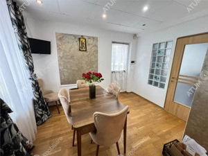 Casa individuala 8 camere 2 garaje 500 mp teren zona Selimbar - imagine 18