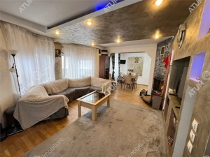 Casa individuala 5 camere 2 bai 290 mp teren zona Mall Selimbar