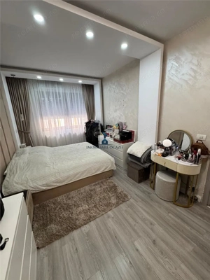 Vanzare Apartament 3 camere Semidecomandat  Cartier Solar - imagine 16