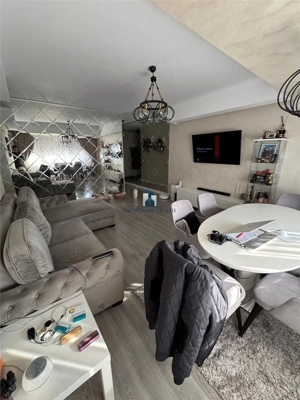 Vanzare Apartament 3 camere Semidecomandat  Cartier Solar - imagine 19