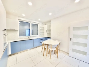 Penthouse pe 3 nivele- 112 mp utili si teren de 150 mp + terasa de 30 mp- Giroc - imagine 12