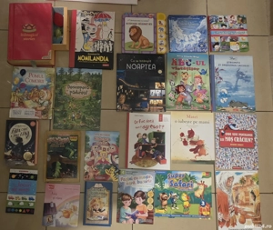 Vand diverse jucarii, carti, plusuri