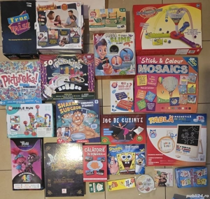 Vand diverse jucarii, carti, plusuri