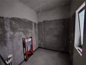 Duplex pe parter - Zona lini #537;tit #259;  - Pod mansardabil - imagine 5