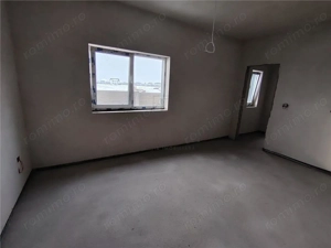 Duplex pe parter - Zona lini #537;tit #259;  - Pod mansardabil - imagine 8