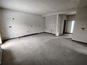 Duplex pe parter - Zona lini #537;tit #259;  - Pod mansardabil - imagine 9