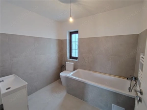 Duplex despartit prin camera tehnica - toate utilitatile- zona excelenta. - imagine 10