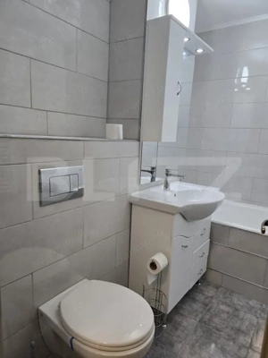 Apartament cu 3 camere, 77 mp, zona Micro 17 - imagine 16