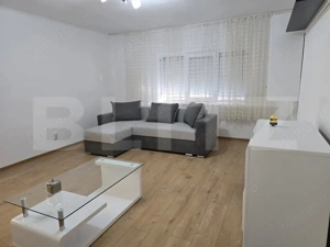 Apartament cu 3 camere, 77 mp, zona Micro 17 - imagine 2