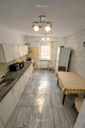 Apartament 4 camere Faleză Nord - imagine 2