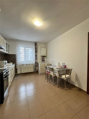 2 camere - Piata - Etaj 2