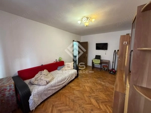 Apartament de vanzare - zona centrala - imagine 2