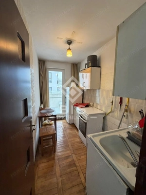 Apartament de vanzare - zona centrala - imagine 3