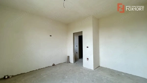 Duplex cu 3 camere parter + etaj - Sanandrei - imagine 10