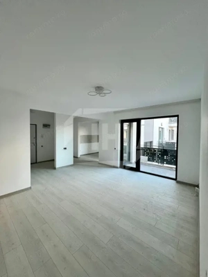 Apartament 3 camere, parcare, finisat, intermediar, zona Pod Ira