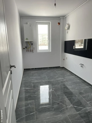Apartament 2 camere Decomandat - imagine 2
